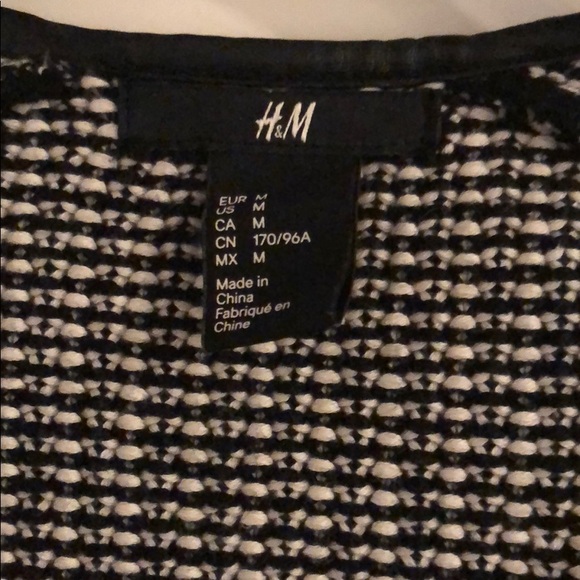 Black and White Knit Blazer - Picture 2 of 4